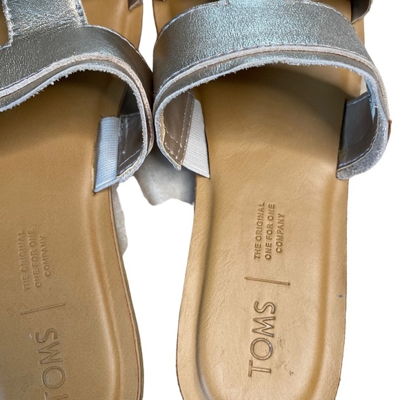 Toms Leather Slide Sandal in platinum H-shaped band 8.5 - Picture 10 of 15